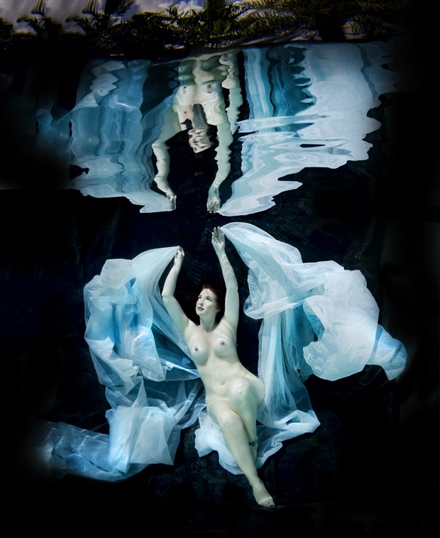 Water %7C Woman Artistic Nude Photo by Photographer RMcCawley